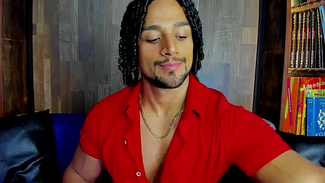 Snapshot of MikeEstevess chatting on 02.22.25 MikeEstevess online show from 02.22.25