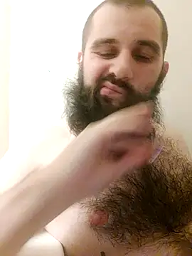 Snapshot of hungandnerdy420 chatting on 01.15.26 hungandnerdy420 online show from 01.15.26