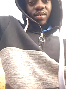 Snapshot of demo2004 chatting on 11.08.25 demo2004 online show from 11.08.25