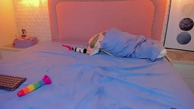 Kittytimberlake online show from 03.14.25