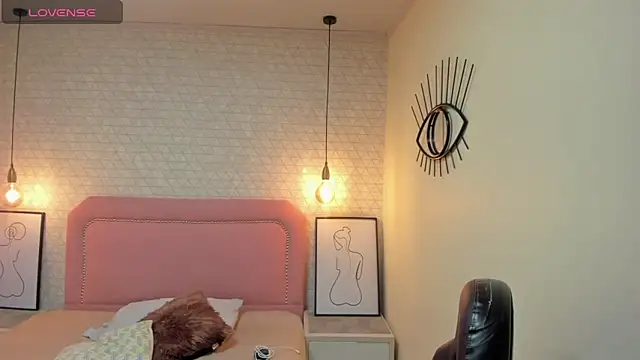 Kittytimberlake online show from 10.18.25