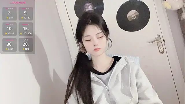 Qedgjwyz1 online show from 02.12.25