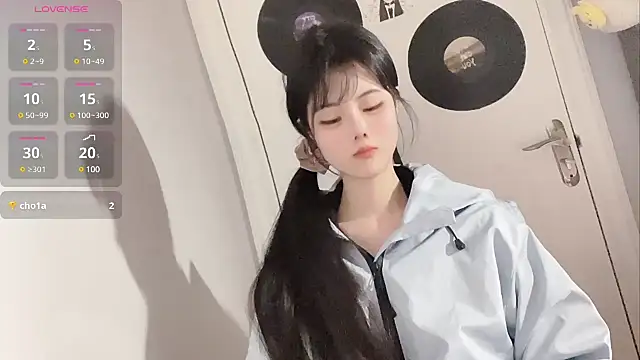 Qedgjwyz1 online show from 02.24.25