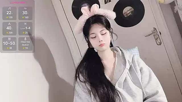 Qedgjwyz1 online show from 03.15.25