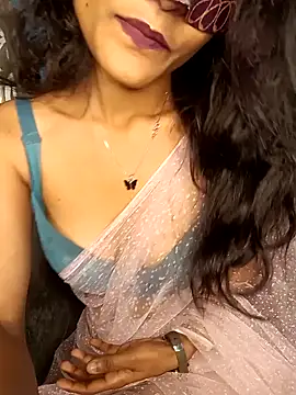 Snapshot of REVA_DARLING chatting on 01.26.25 REVA DARLING online show from 01.26.25