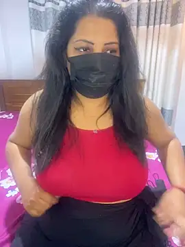 NOORA-GIRL online show from 01.08.26