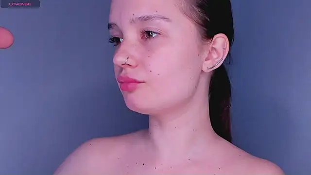 bitchpeace  online show from 04.18.26