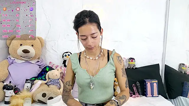 zorravioletta1 online show from 12.01.25