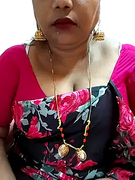 Snapshot of Swapna_143 chatting on 01.08.25 Swapna 143 online show from 01.08.25