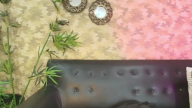 Snapshot of cherry_chel chatting on 09.27.25 cherry chel online show from 09.27.25