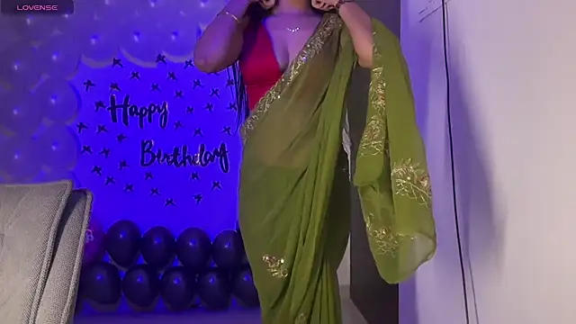 Snapshot of ridhima_ranii chatting on 06.15.26 ridhima ranii online show from 06.15.26