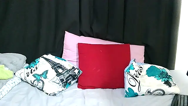 DIRTYTALKINQUEEN online show from 01.28.25