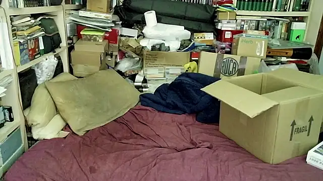 Snapshot of hadeszeuss2 chatting on 01.30.25 hadeszeuss2 online show from 01.30.25