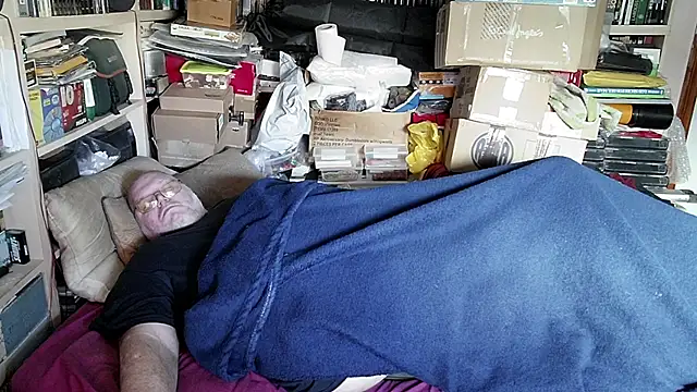 Snapshot of hadeszeuss2 chatting on 02.05.25 hadeszeuss2 online show from 02.05.25