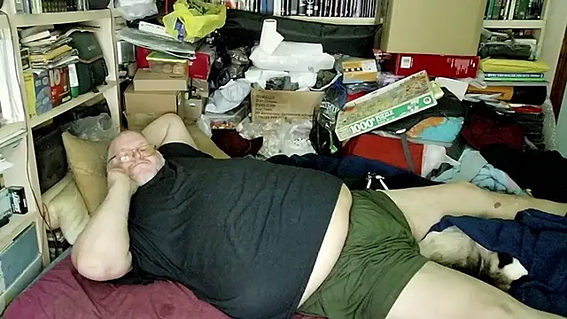 Snapshot of hadeszeuss2 chatting on 02.26.25 hadeszeuss2 online show from 02.26.25