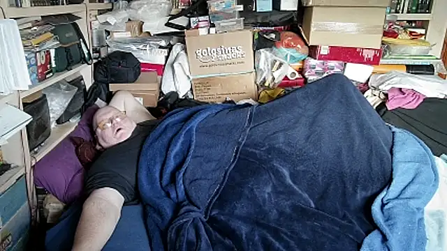 Snapshot of hadeszeuss2 chatting on 02.01.26 hadeszeuss2 online show from 02.01.26