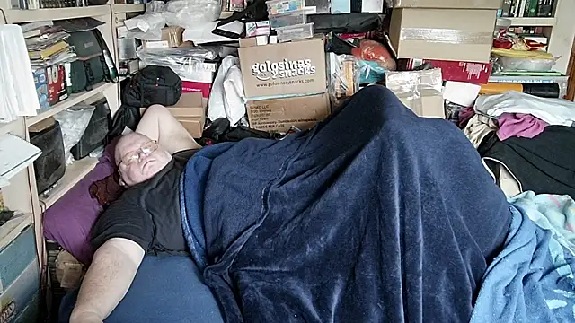 Snapshot of hadeszeuss2 chatting on 02.02.26 hadeszeuss2 online show from 02.02.26