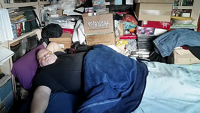 Snapshot of hadeszeuss2 chatting on 02.08.26 hadeszeuss2 online show from 02.08.26