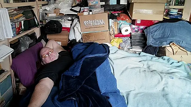 Snapshot of hadeszeuss2 chatting on 02.10.26 hadeszeuss2 online show from 02.10.26