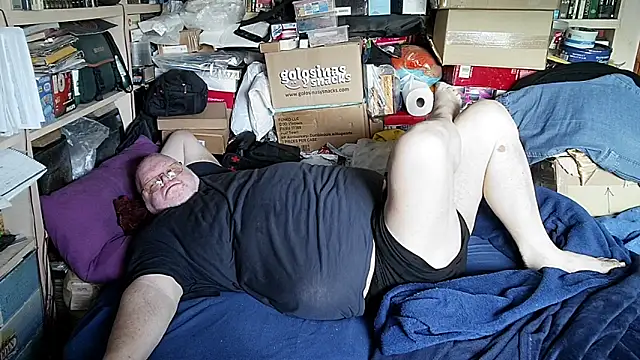 Snapshot of hadeszeuss2 chatting on 02.11.26 hadeszeuss2 online show from 02.11.26