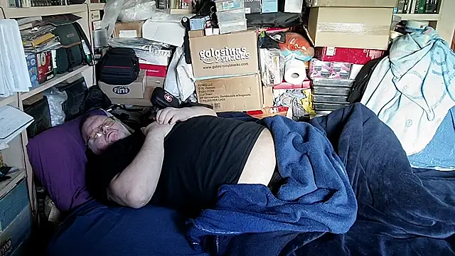 Snapshot of hadeszeuss2 chatting on 02.22.26 hadeszeuss2 online show from 02.22.26