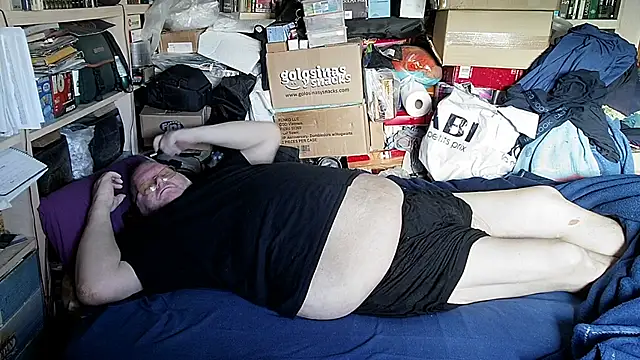 Snapshot of hadeszeuss2 chatting on 02.23.26 hadeszeuss2 online show from 02.23.26