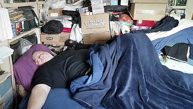 Snapshot of hadeszeuss2 chatting on 03.02.26 hadeszeuss2 online show from 03.02.26