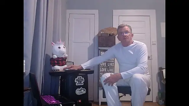 straightinyou online show from 02.04.25