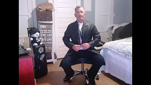 straightinyou online show from 02.15.25