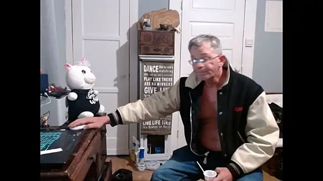 straightinyou online show from 03.04.25