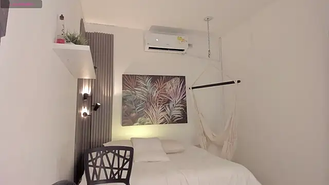 emma alice  online show from 01.14.26