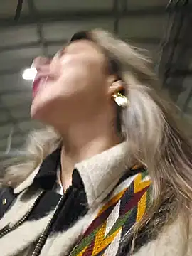 Snapshot of Karen_San_Miguel chatting on 03.13.25 Karen San Miguel online show from 03.13.25