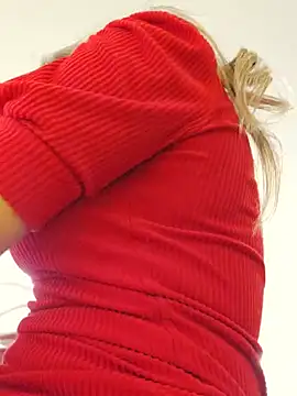 Snapshot of Karen_San_Miguel chatting on 09.19.25 Karen San Miguel online show from 09.19.25