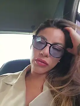 Karen San Miguel online show from 04.24.26