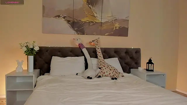 Ariella Sol online show from 03.20.26