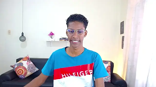 maiki18  online show from 01.23.25