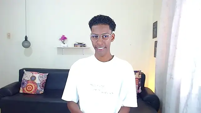 maiki18  online show from 01.25.25