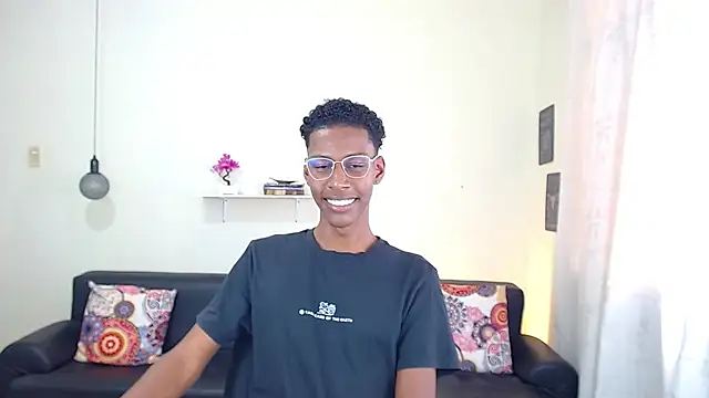 maiki18  online show from 01.28.25