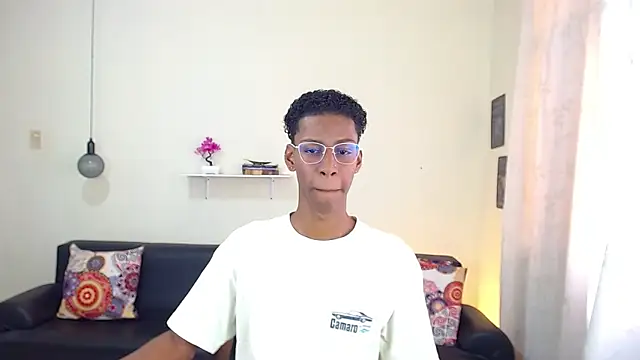 maiki18  online show from 01.30.25