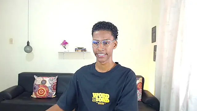 maiki18  online show from 02.01.25