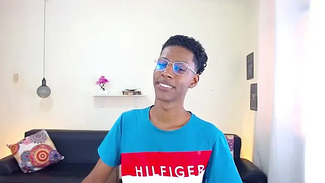 maiki18  online show from 02.11.25