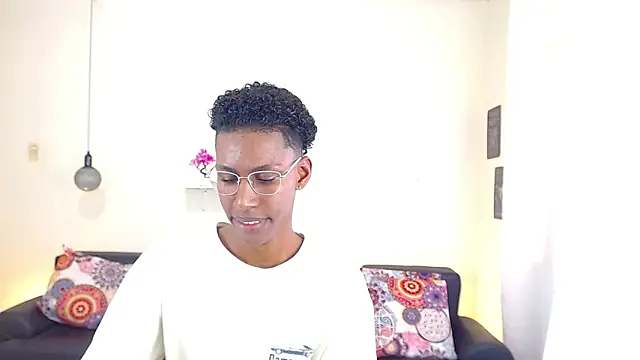 maiki18  online show from 02.26.25