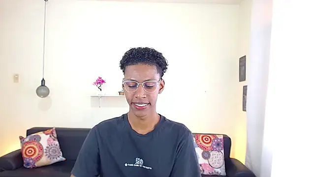 maiki18  online show from 03.03.25