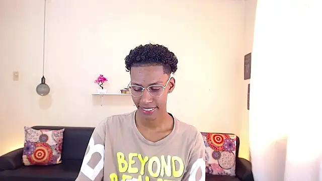 maiki18  online show from 03.05.25