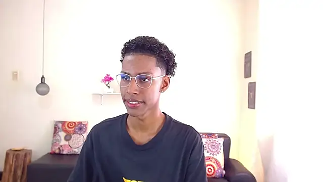 maiki18  online show from 03.07.25