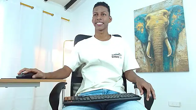 maiki18  online show from 09.15.25