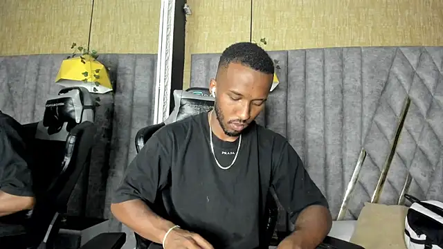 JamesParck online show from 03.18.26