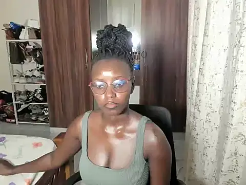 Snapshot of supa_queen254 chatting on 06.18.26 supa queen254 online show from 06.18.26