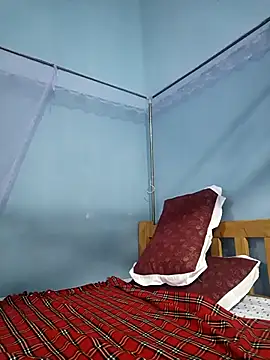 cocolicky online show from 10.04.25