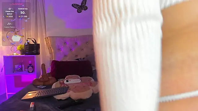 Snapshot of Sarahballiston_ chatting on 12.03.25 Sarahballiston online show from 12.03.25